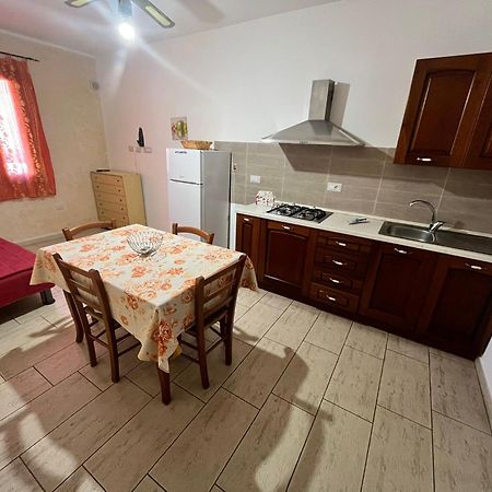 Il Girasole Villa SantʼAntìoco Rum bild