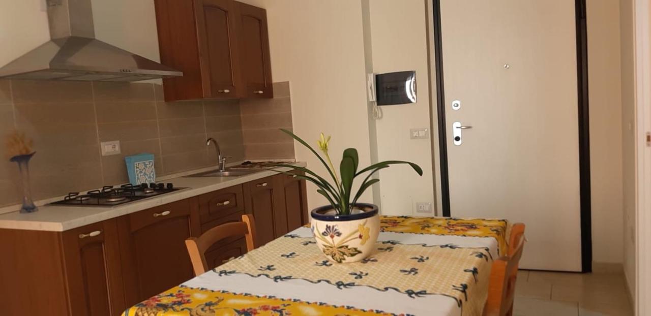 Il Girasole Villa SantʼAntìoco Exteriör bild